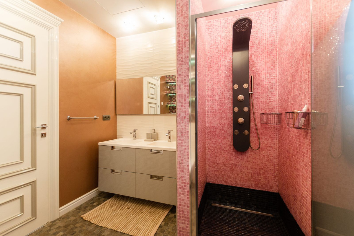 Huis te koop in Hacienda Las Chapas | 6 slaapkamers H3797722