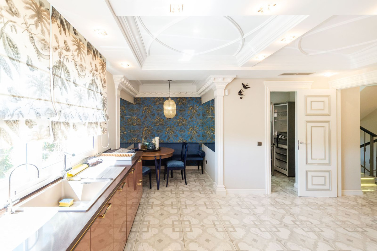 Huis te koop in Hacienda Las Chapas | 6 slaapkamers H3797722