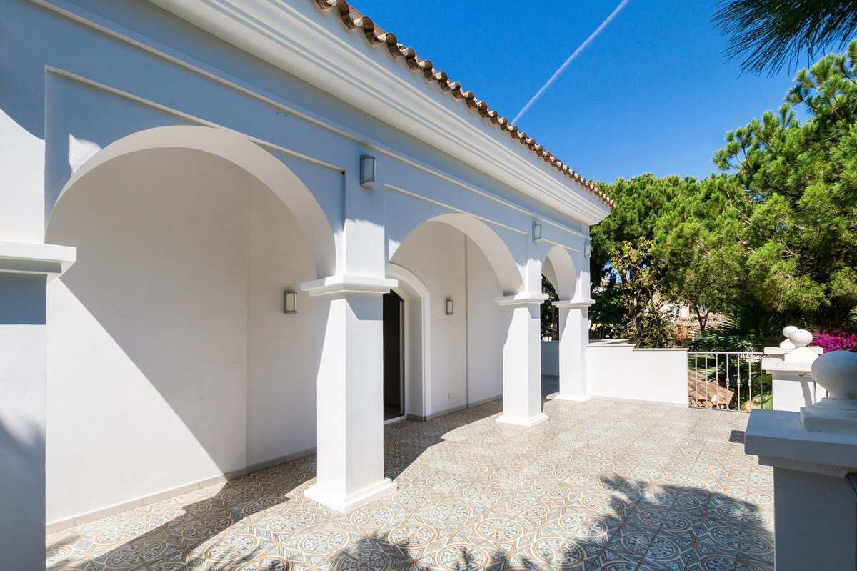 Huis te koop in Hacienda Las Chapas | 6 slaapkamers H3797722