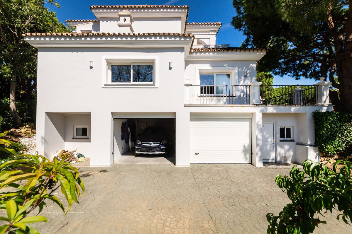Huis te koop in Hacienda Las Chapas | 6 slaapkamers H3797722