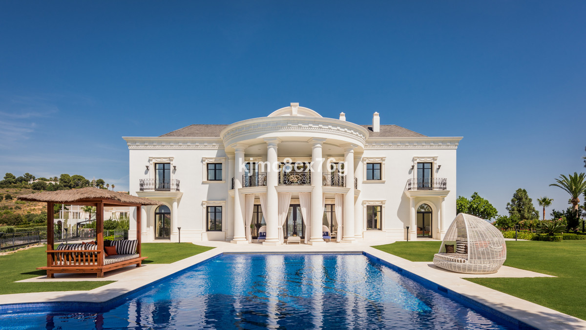 House for sale in Hacienda Las Chapas | 7 bedrooms H3849802