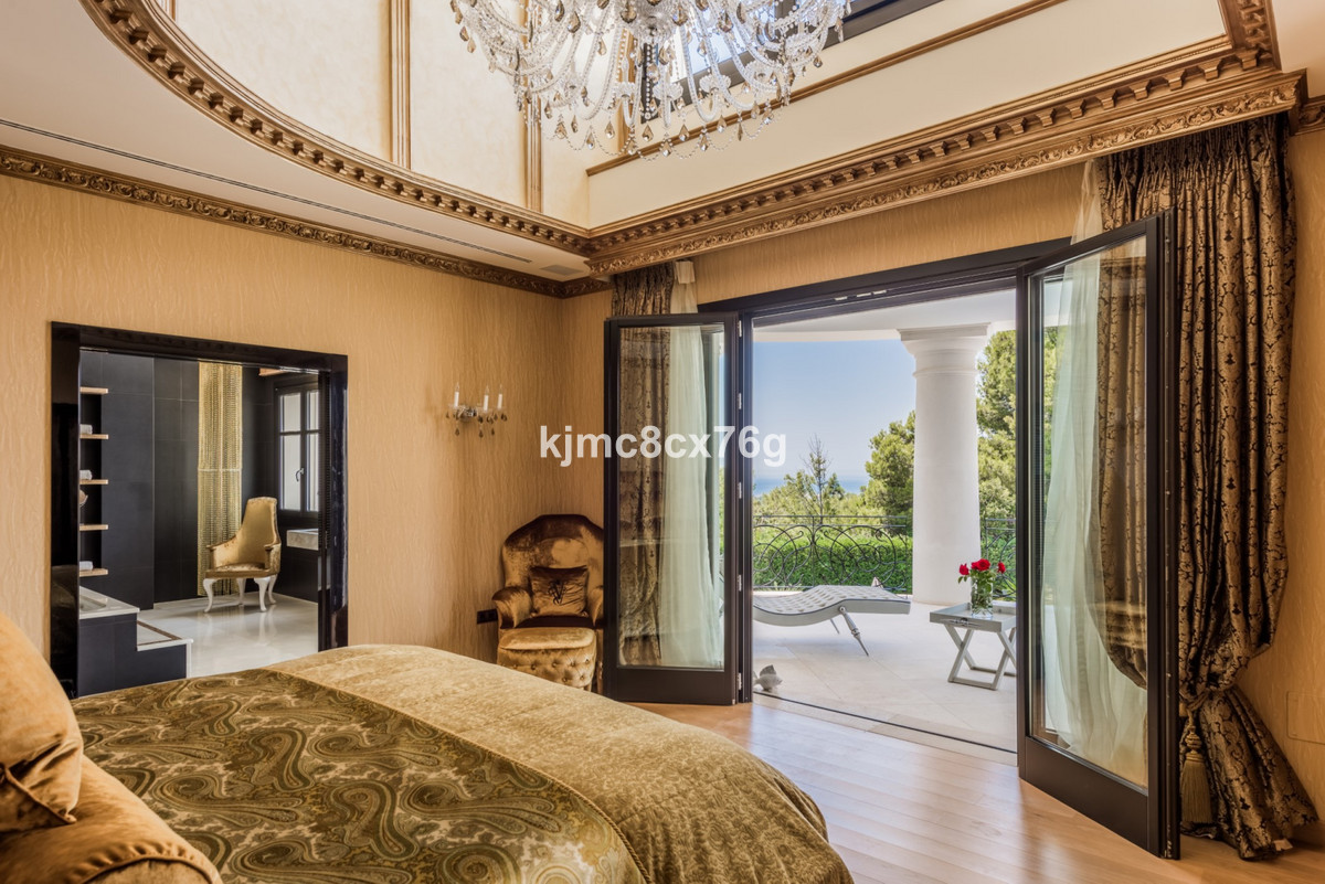 House for sale in Hacienda Las Chapas | 7 bedrooms H3849802