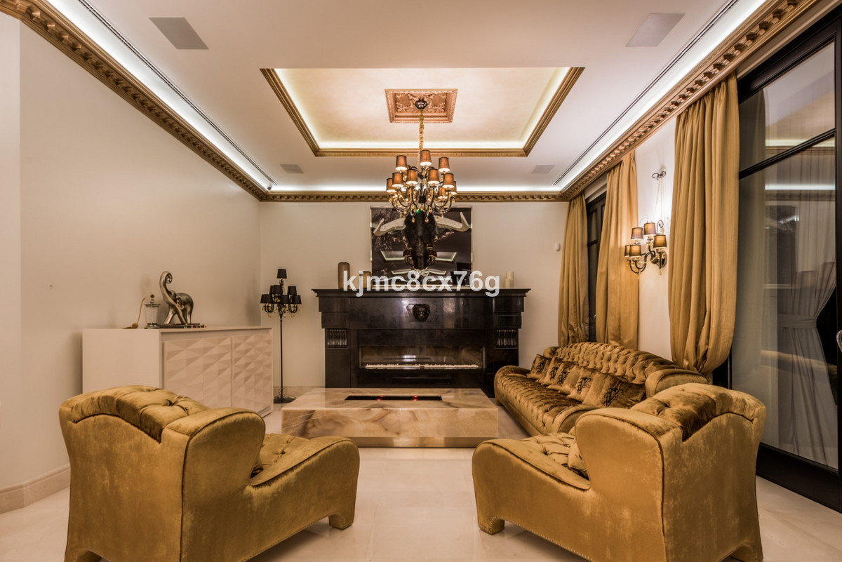 House for sale in Hacienda Las Chapas | 7 bedrooms H3849802