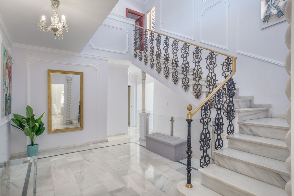 Huis te koop in Hacienda Las Chapas | 10 slaapkamers H4731685