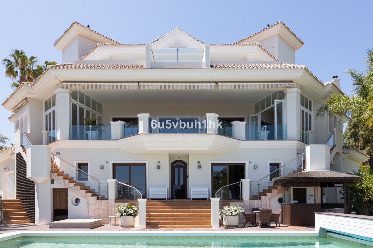 Huis te koop in Hacienda Las Chapas | 7 slaapkamers H4770742