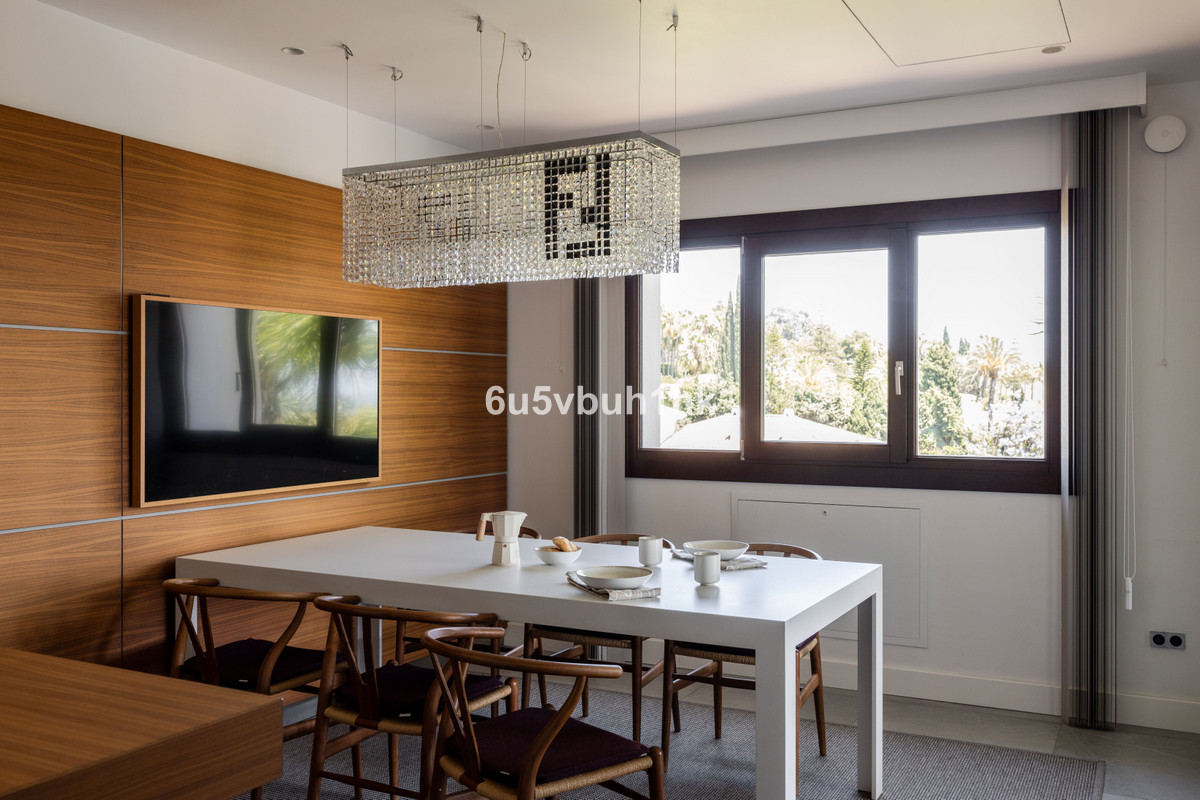 Huis te koop in Hacienda Las Chapas | 7 slaapkamers H4770742