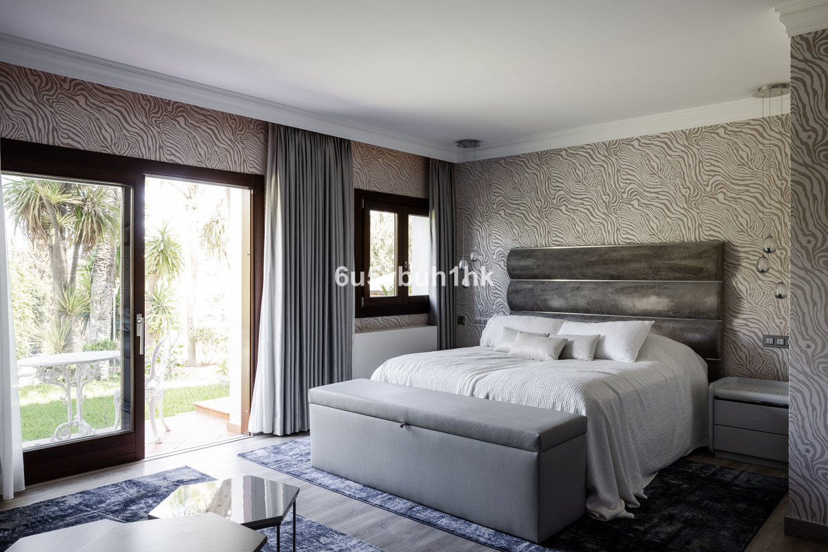 Huis te koop in Hacienda Las Chapas | 7 slaapkamers H4770742