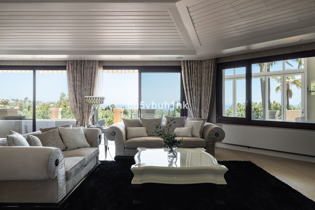 Huis te koop in Hacienda Las Chapas | 7 slaapkamers H4770742