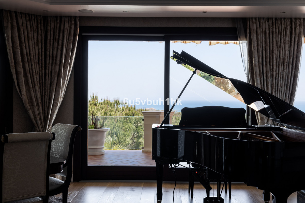 Huis te koop in Hacienda Las Chapas | 7 slaapkamers H4770742