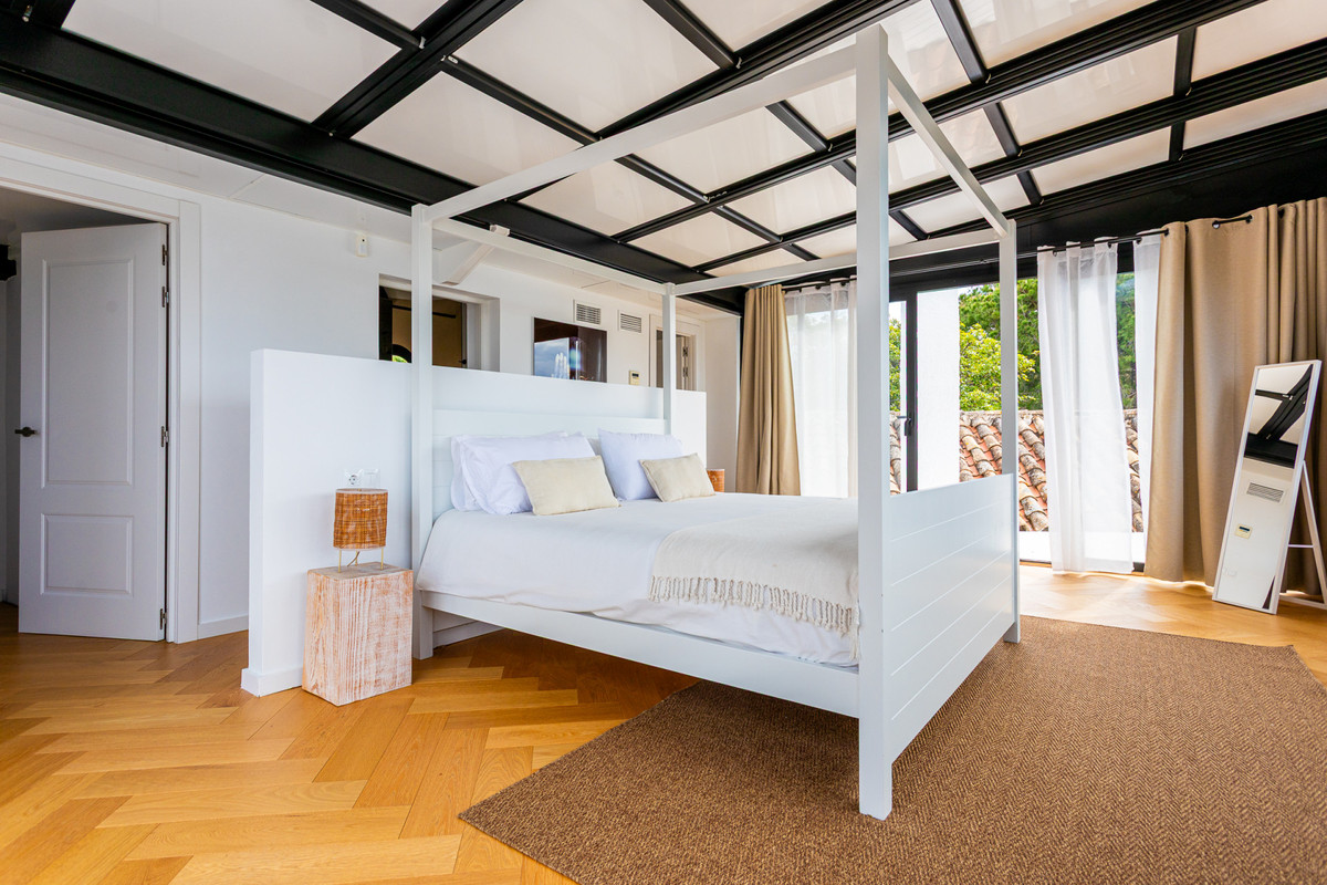 Huis te koop in Hacienda Las Chapas | 6 slaapkamers H5049001