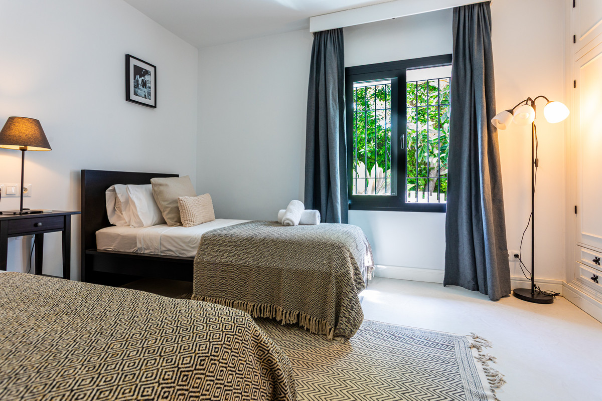 Huis te koop in Hacienda Las Chapas | 6 slaapkamers H5049001