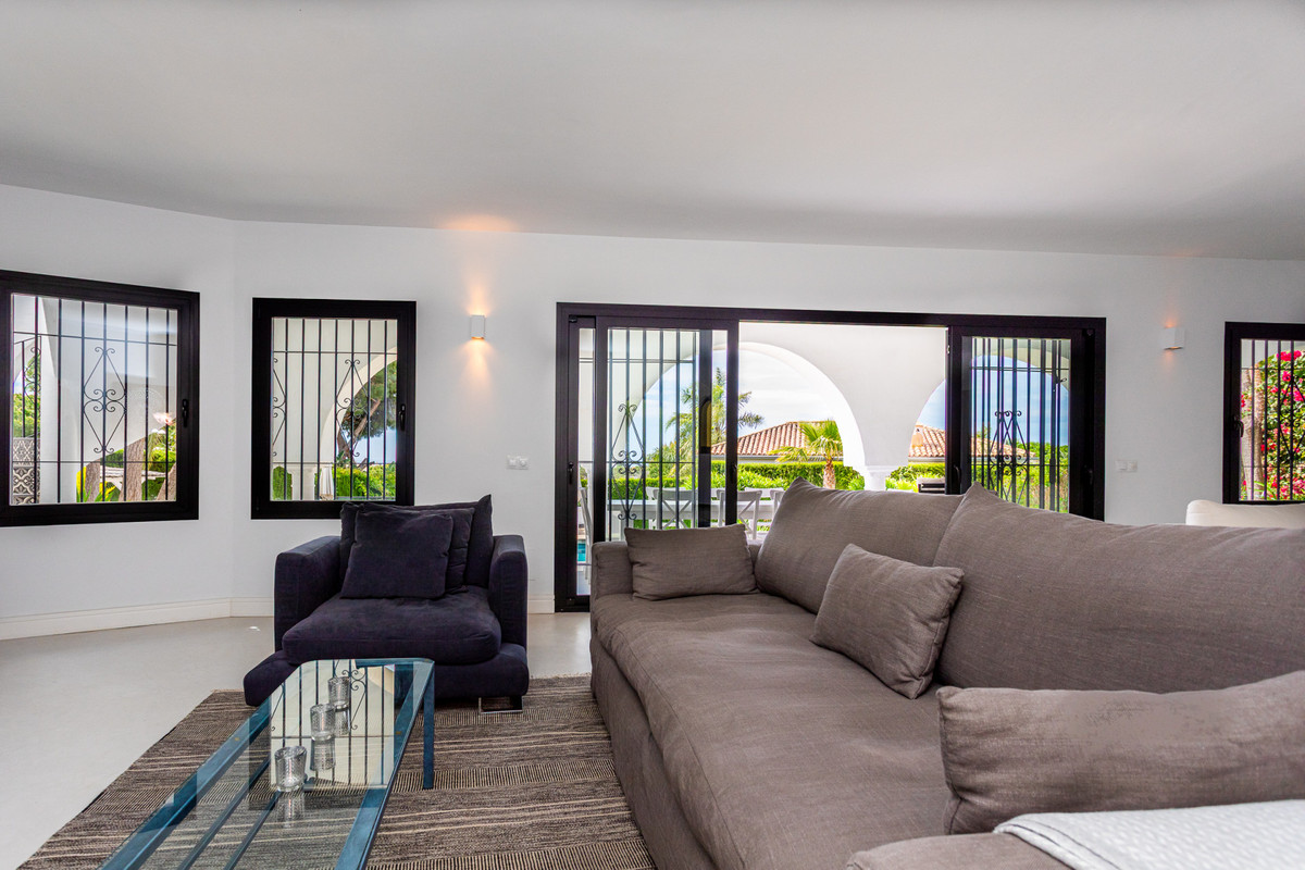 Huis te koop in Hacienda Las Chapas | 6 slaapkamers H5049001