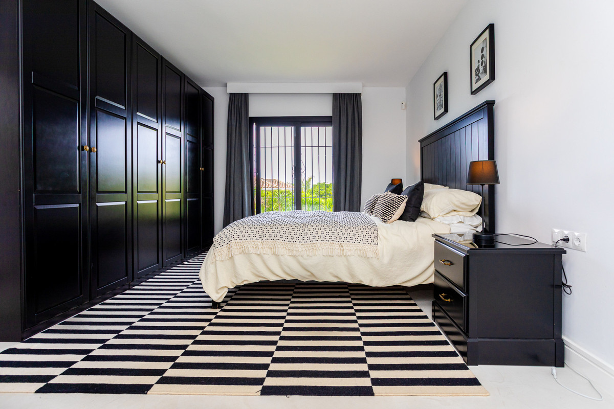 Huis te koop in Hacienda Las Chapas | 6 slaapkamers H5049001