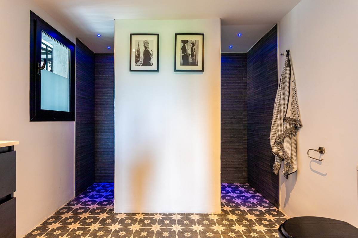 Huis te koop in Hacienda Las Chapas | 6 slaapkamers H5049001