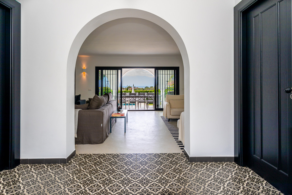 Huis te koop in Hacienda Las Chapas | 6 slaapkamers H5049001