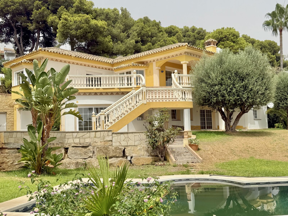 Huis te koop in Hacienda Las Chapas | 5 slaapkamers H5145895