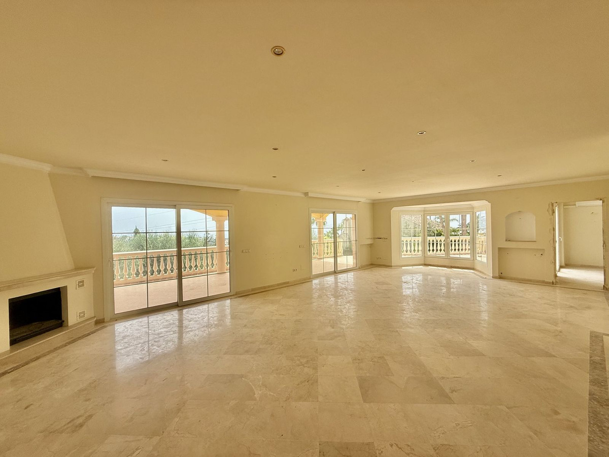 Huis te koop in Hacienda Las Chapas | 5 slaapkamers H5145895