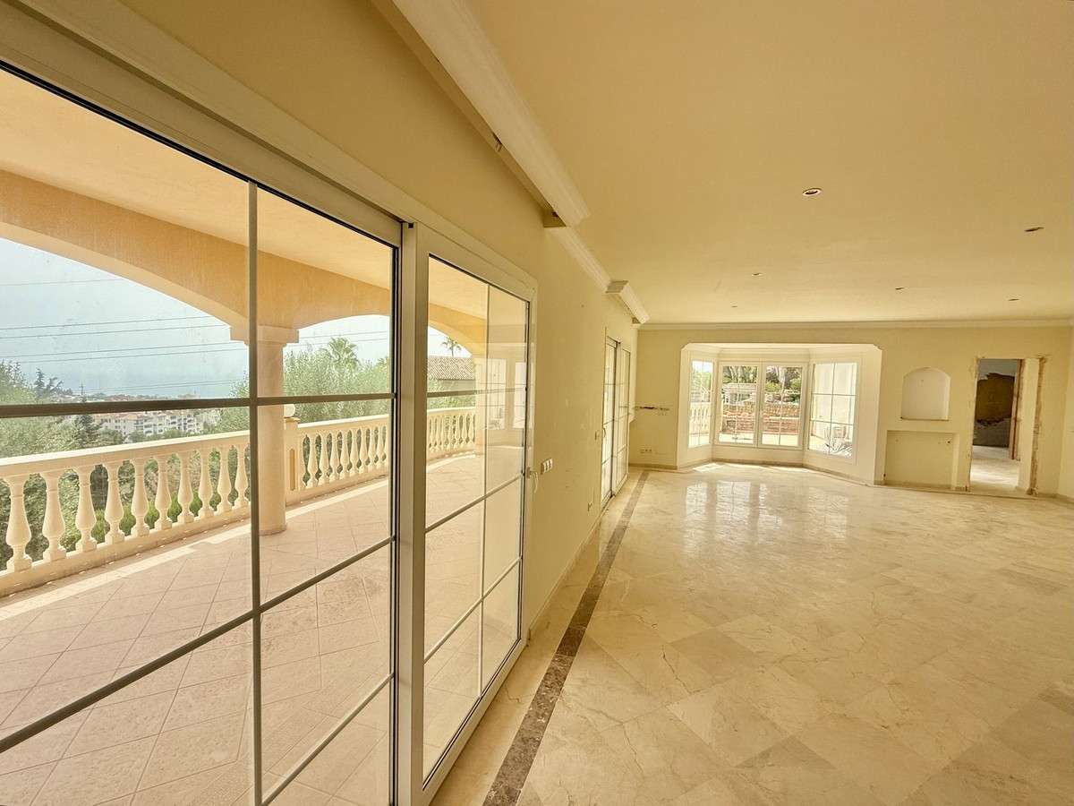 Huis te koop in Hacienda Las Chapas | 5 slaapkamers H5145895
