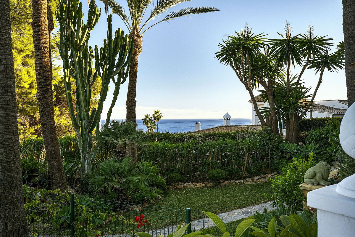 Huis te koop in Hacienda Las Chapas | 6 slaapkamers H5226580