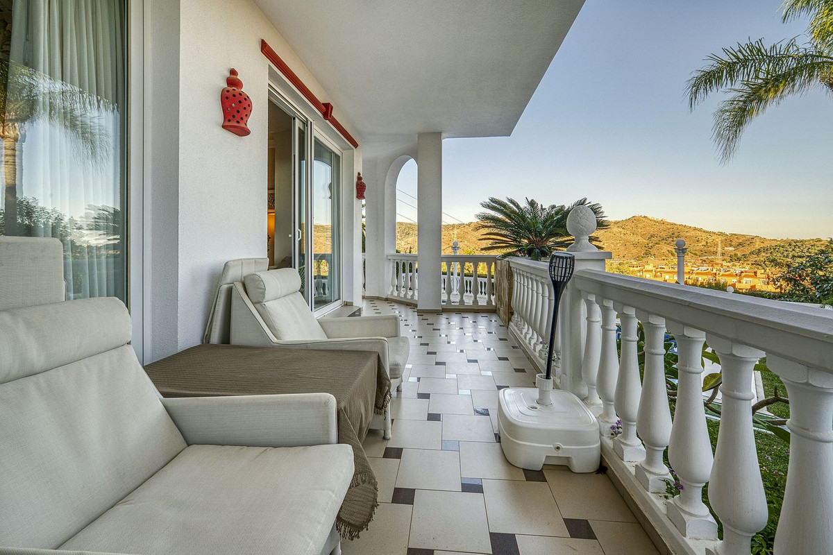 Huis te koop in Hacienda Las Chapas | 6 slaapkamers H5226580