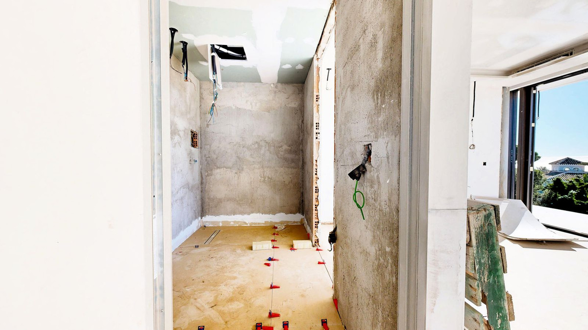 Huis te koop in Hacienda Las Chapas | 6 slaapkamers H5247889