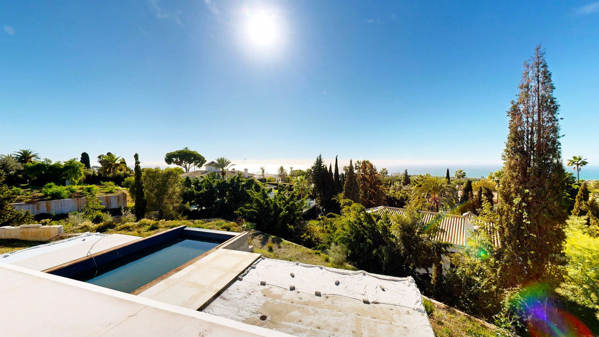 Huis te koop in Hacienda Las Chapas | 6 slaapkamers H5247889