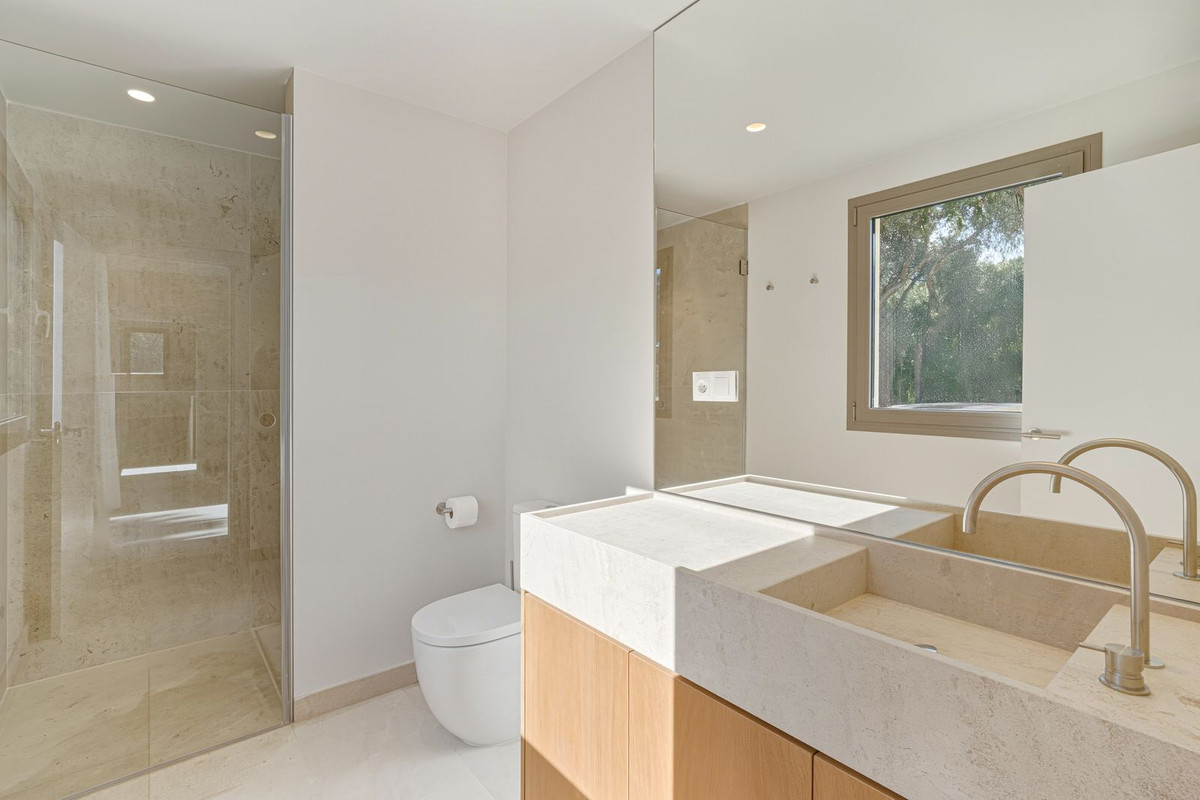 Huis te koop in Hacienda Las Chapas | 4 slaapkamers H5288593