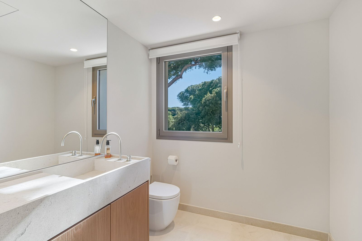 Huis te koop in Hacienda Las Chapas | 4 slaapkamers H5288593