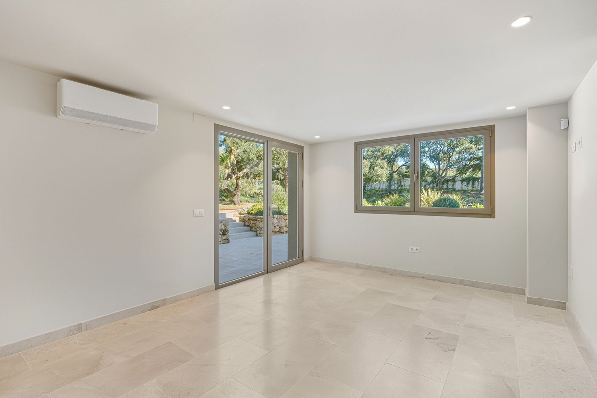 Huis te koop in Hacienda Las Chapas | 4 slaapkamers H5288593