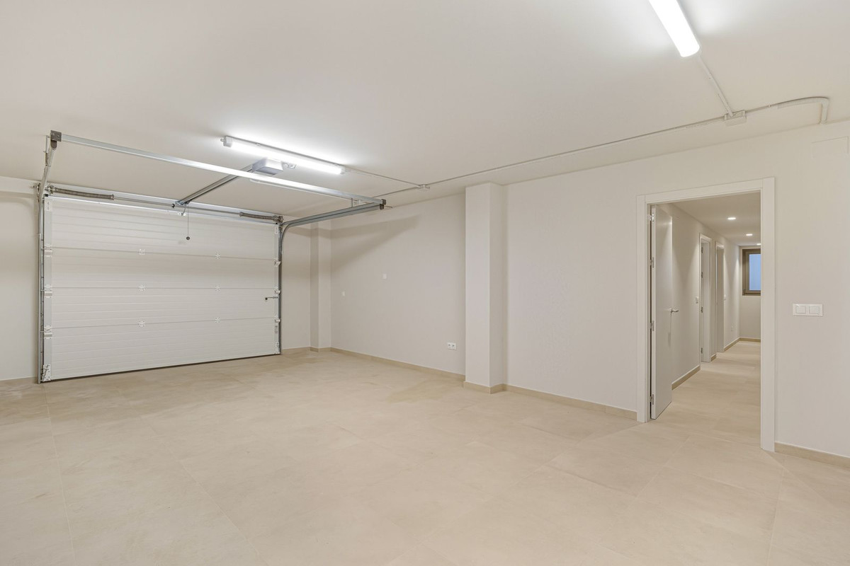 Huis te koop in Hacienda Las Chapas | 4 slaapkamers H5288593