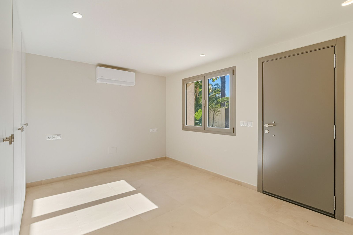 Huis te koop in Hacienda Las Chapas | 4 slaapkamers H5288593