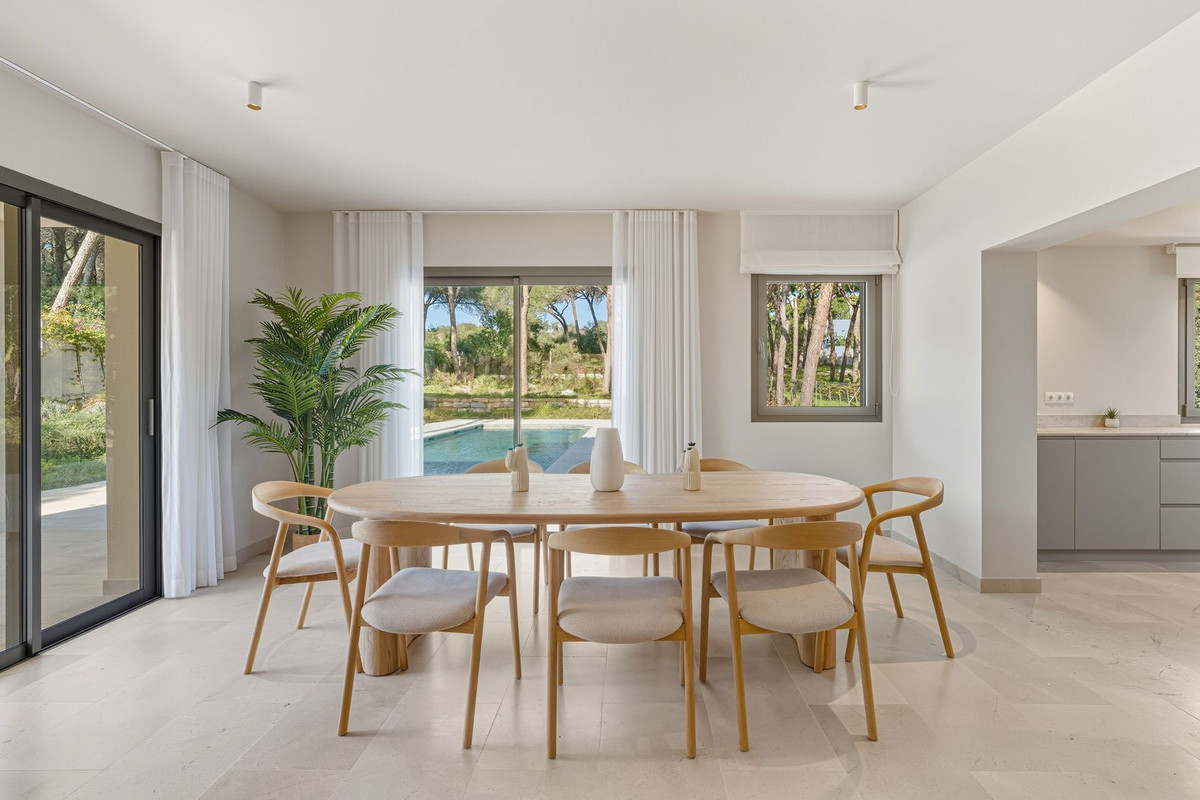 Huis te koop in Hacienda Las Chapas | 4 slaapkamers H5288593