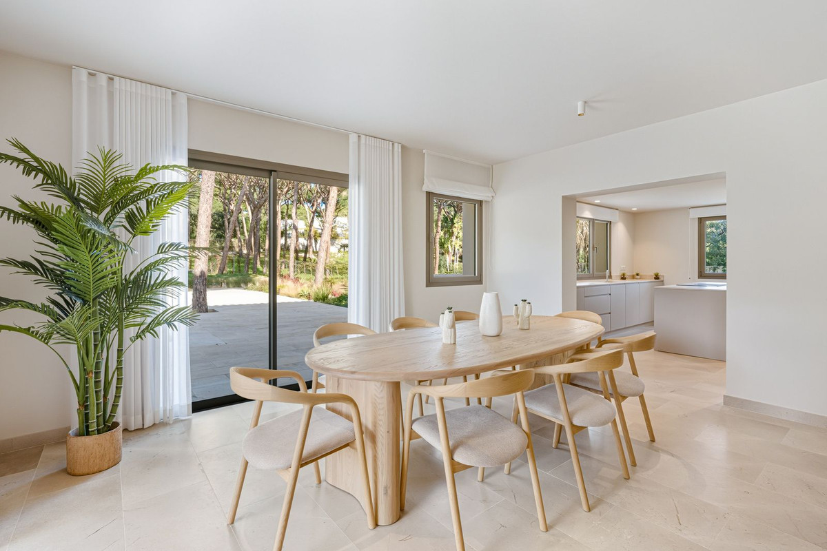 Huis te koop in Hacienda Las Chapas | 4 slaapkamers H5288593