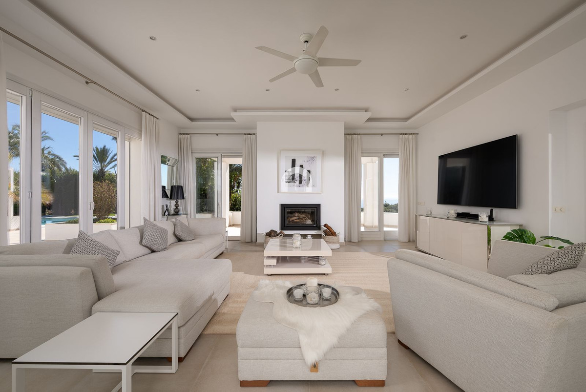 Huis te koop in Hacienda Las Chapas | 9 slaapkamers H5308135