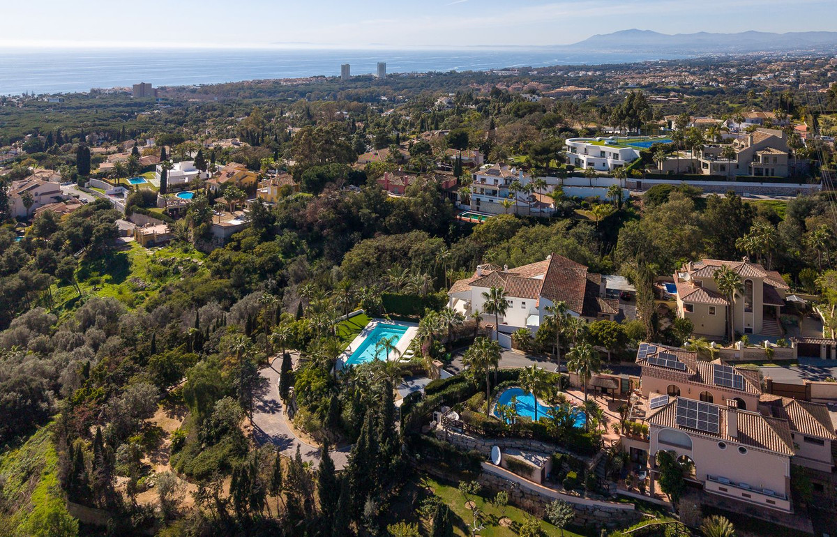 Huis te koop in Hacienda Las Chapas | 9 slaapkamers H5308135