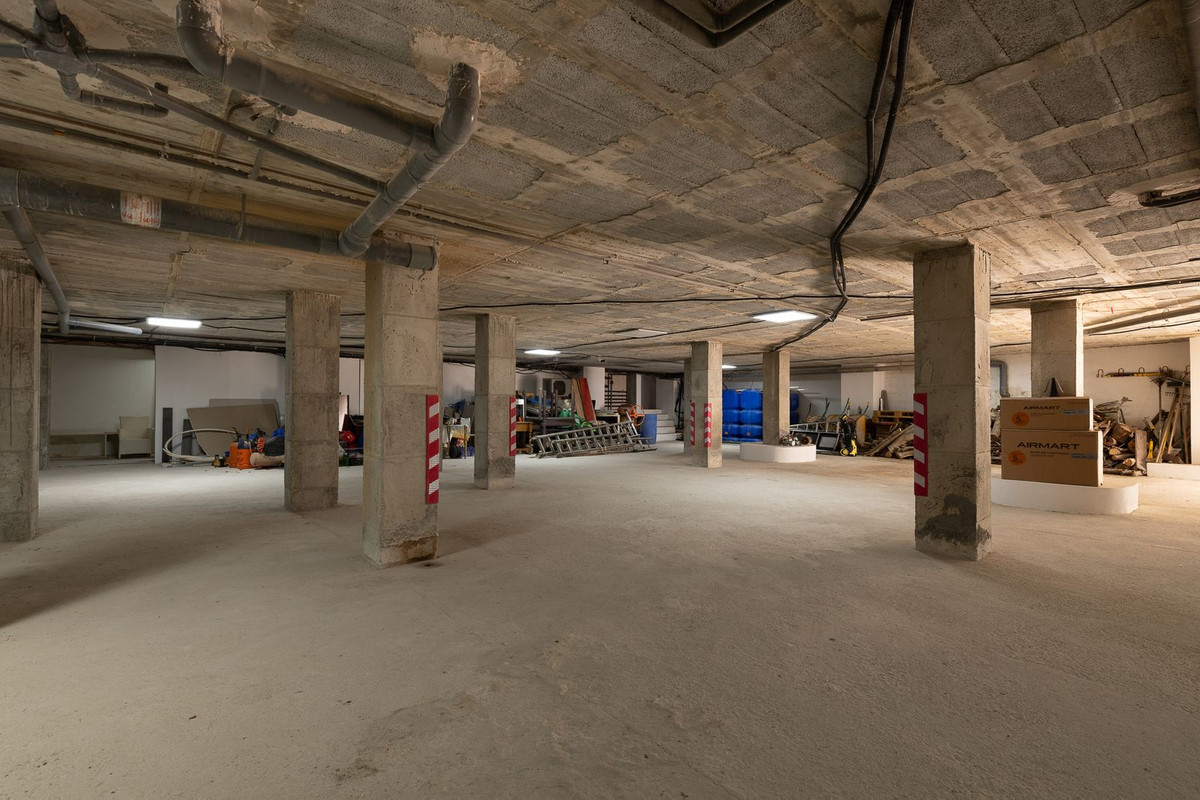 Huis te koop in Hacienda Las Chapas | 9 slaapkamers H5308135