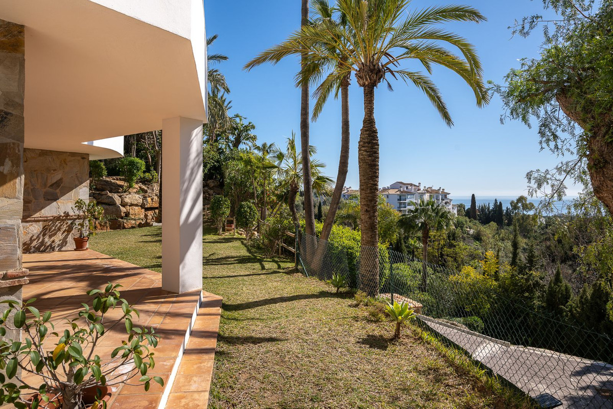 Huis te koop in Hacienda Las Chapas | 9 slaapkamers H5308135