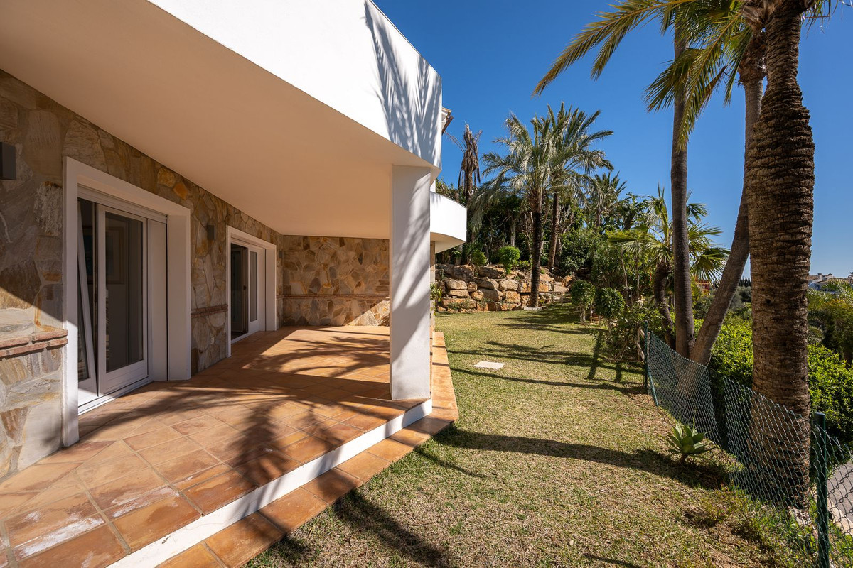 Huis te koop in Hacienda Las Chapas | 9 slaapkamers H5308135