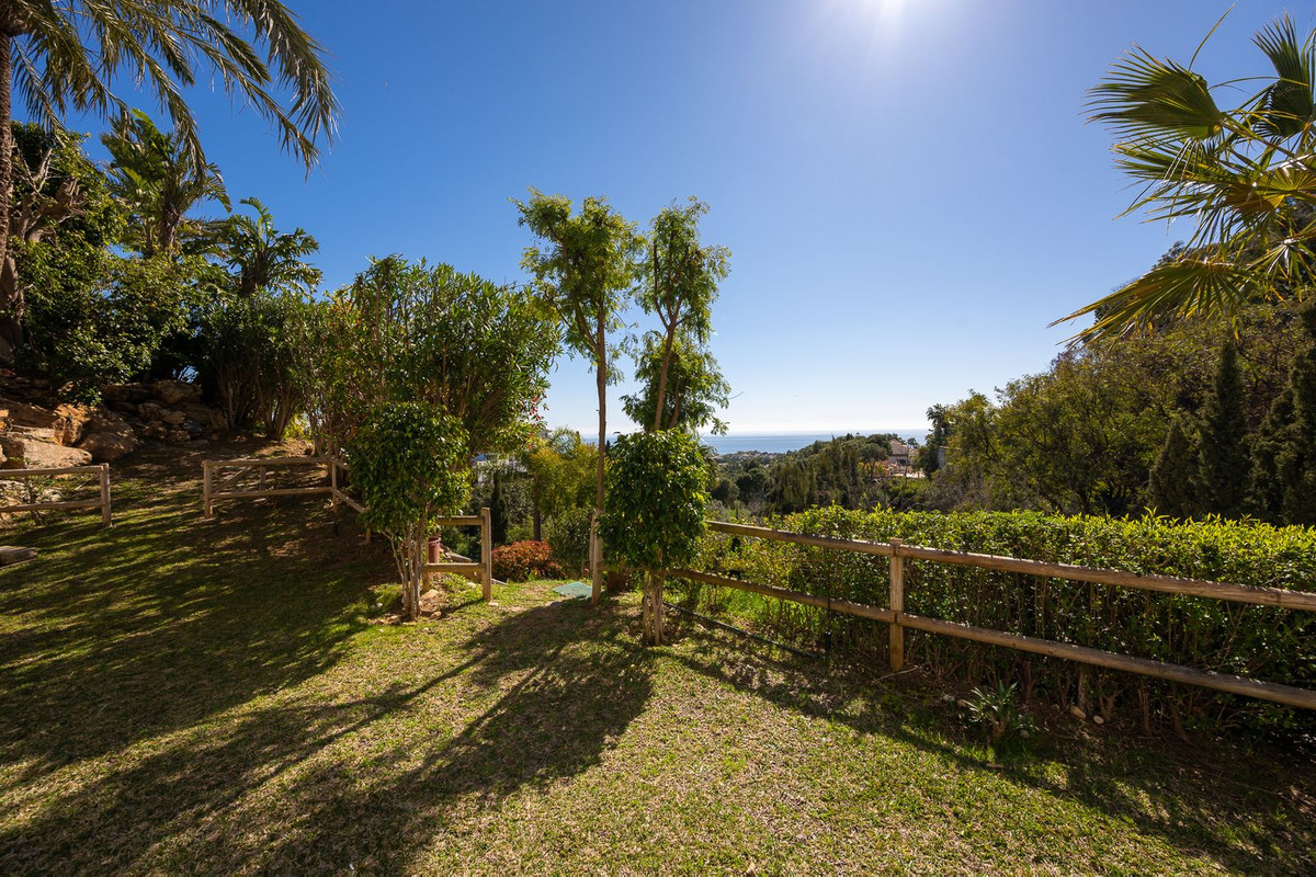 Huis te koop in Hacienda Las Chapas | 9 slaapkamers H5308135