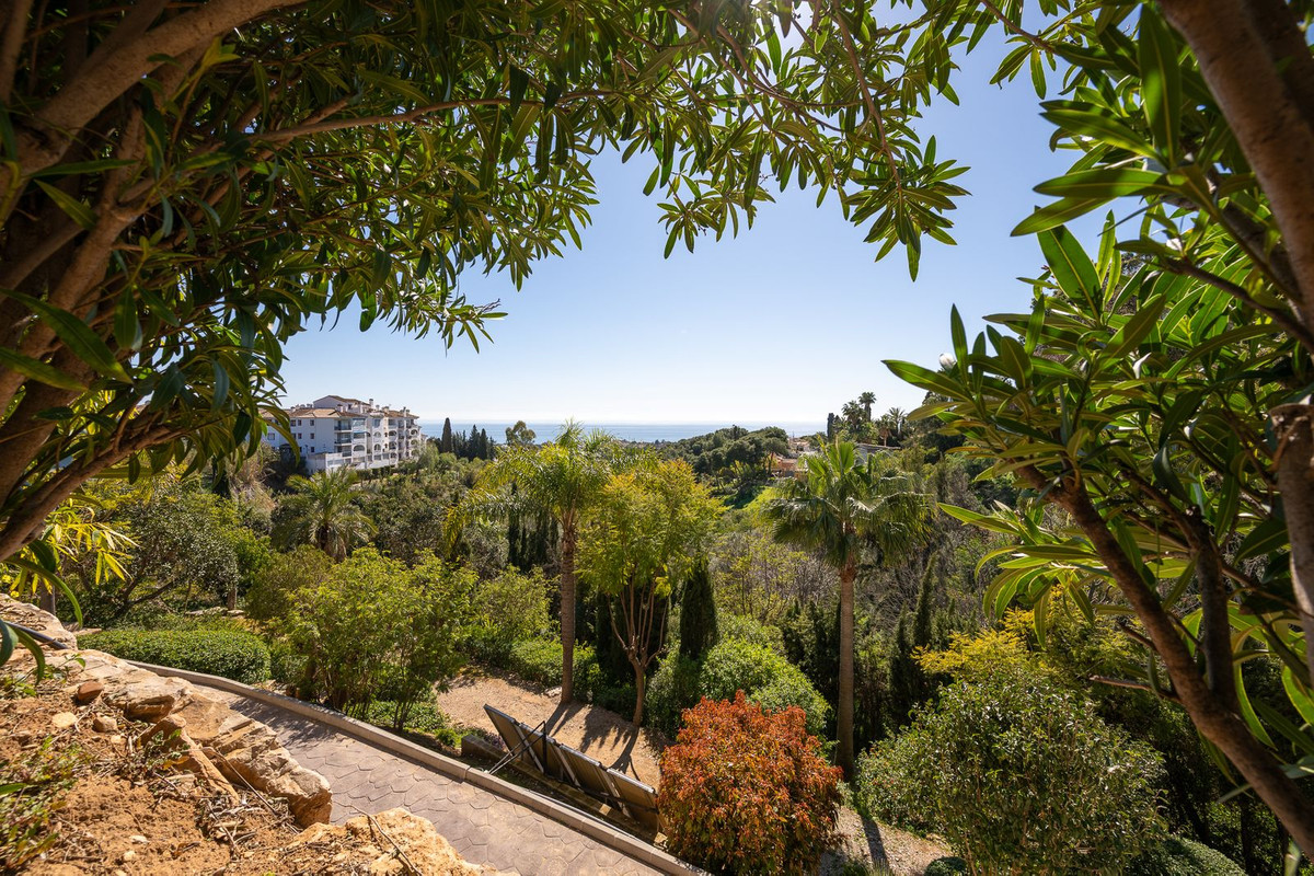 Huis te koop in Hacienda Las Chapas | 9 slaapkamers H5308135