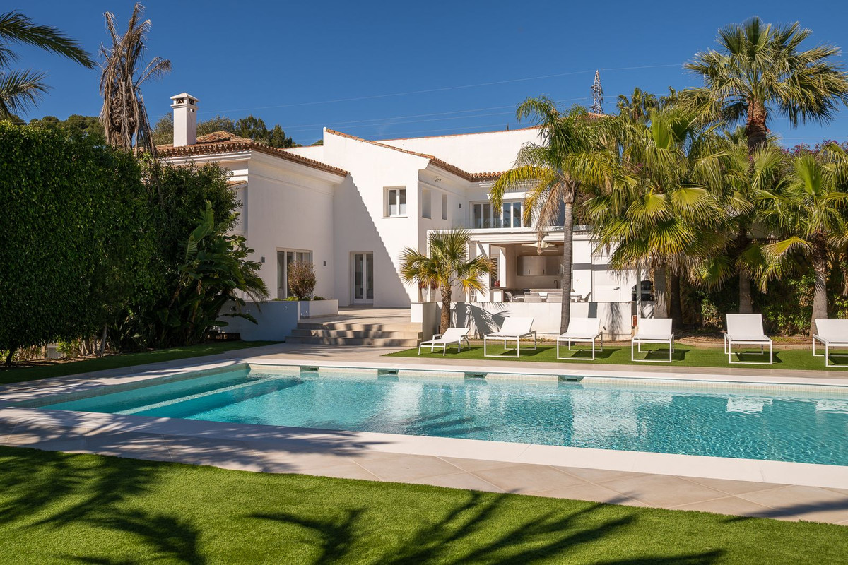 Huis te koop in Hacienda Las Chapas | 9 slaapkamers H5308135