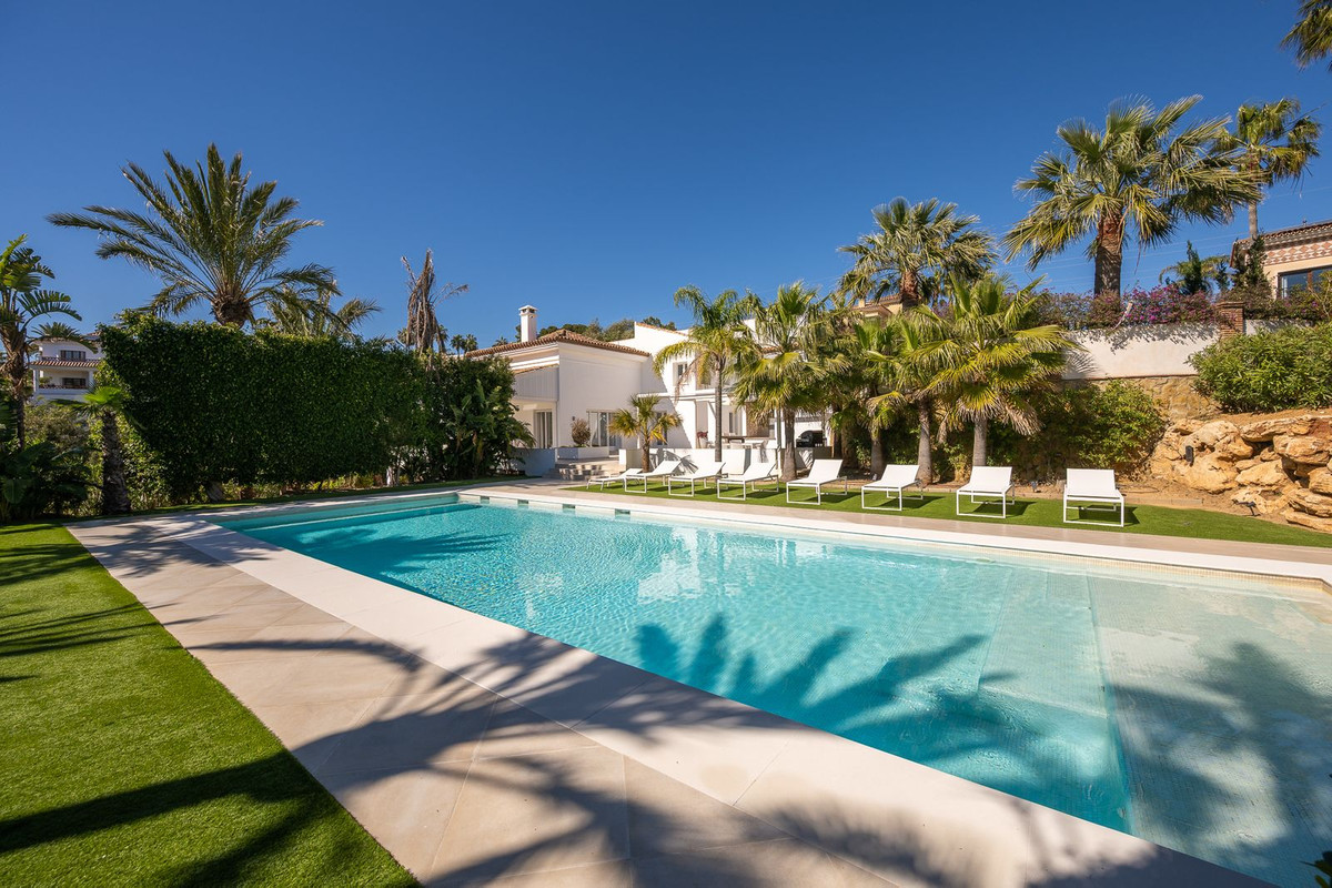 Huis te koop in Hacienda Las Chapas | 9 slaapkamers H5308135