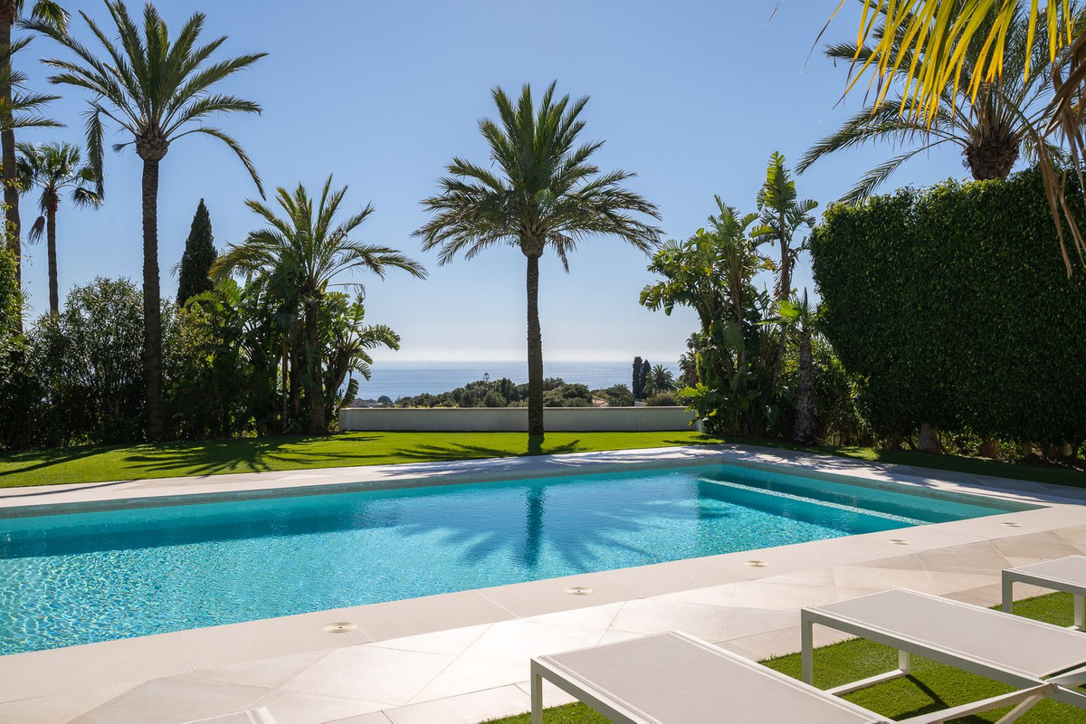 Huis te koop in Hacienda Las Chapas | 9 slaapkamers H5308135