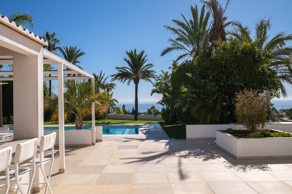 Huis te koop in Hacienda Las Chapas | 9 slaapkamers H5308135