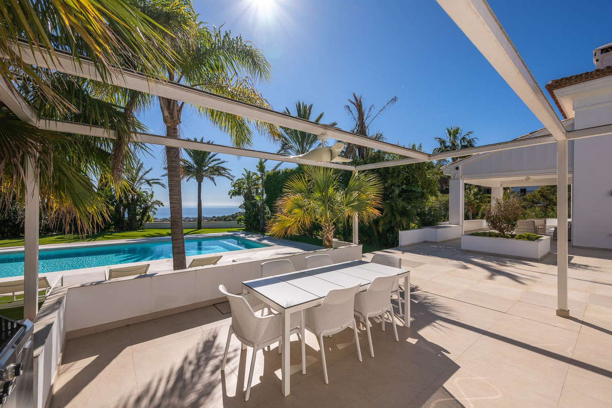 Huis te koop in Hacienda Las Chapas | 9 slaapkamers H5308135