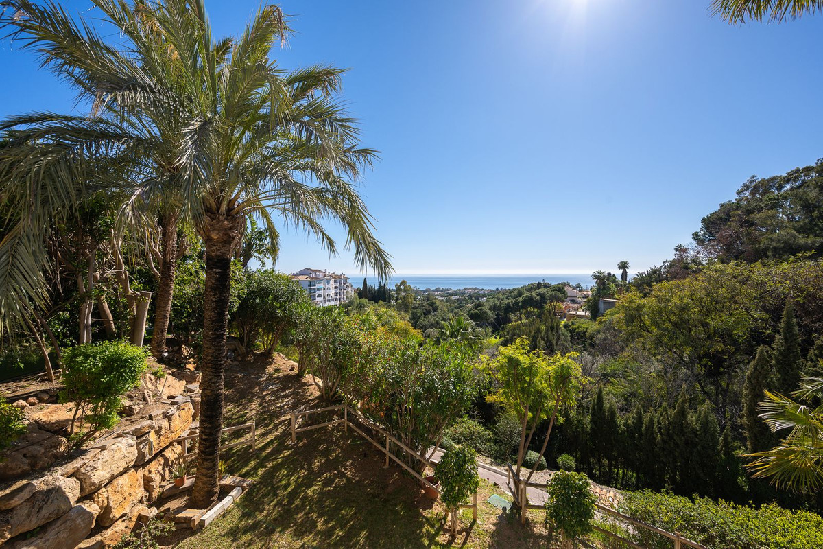 Huis te koop in Hacienda Las Chapas | 9 slaapkamers H5308135