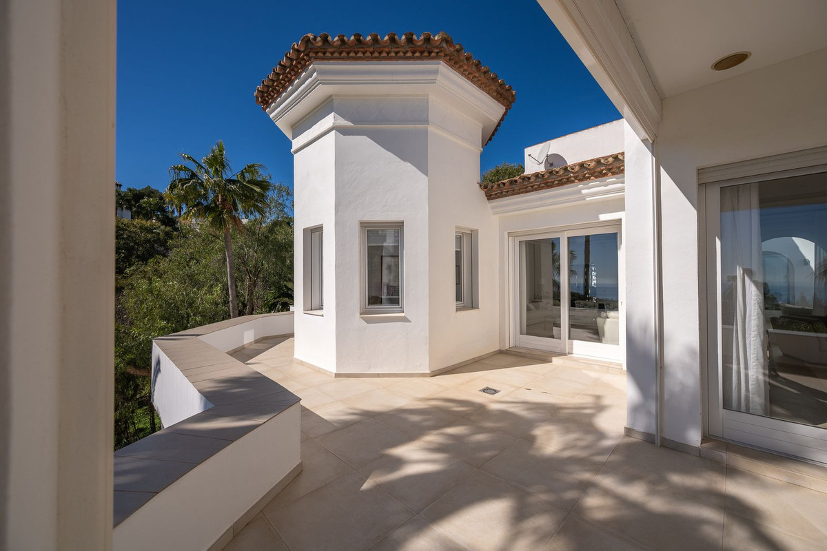 Huis te koop in Hacienda Las Chapas | 9 slaapkamers H5308135