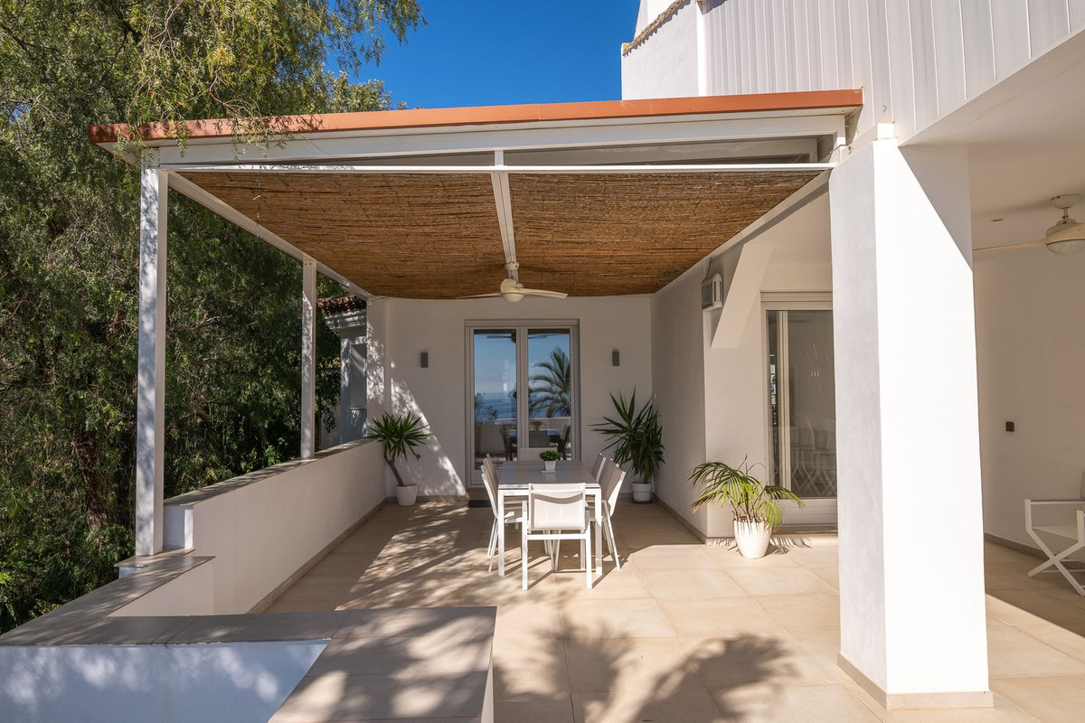 Huis te koop in Hacienda Las Chapas | 9 slaapkamers H5308135