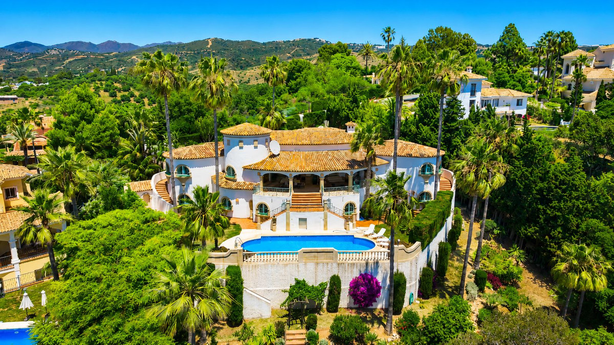 Huis te koop in Hacienda Las Chapas | 6 slaapkamers H5390014
