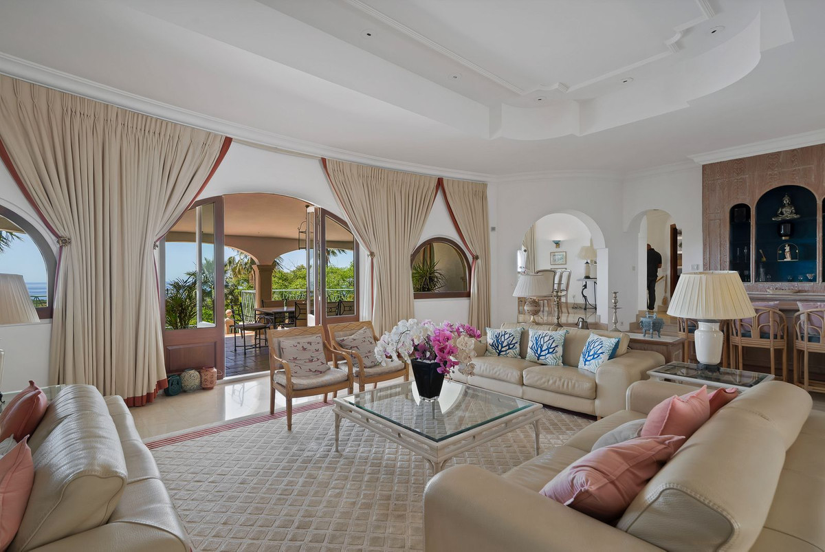 Huis te koop in Hacienda Las Chapas | 6 slaapkamers H5390014